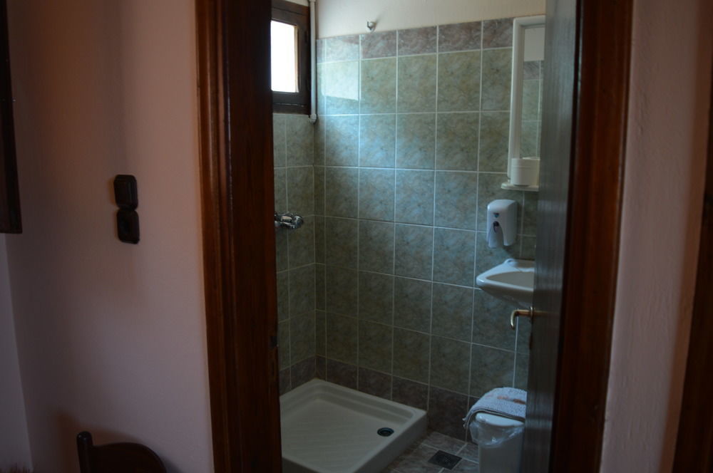 Romantzo Mandraki  Bagian luar foto